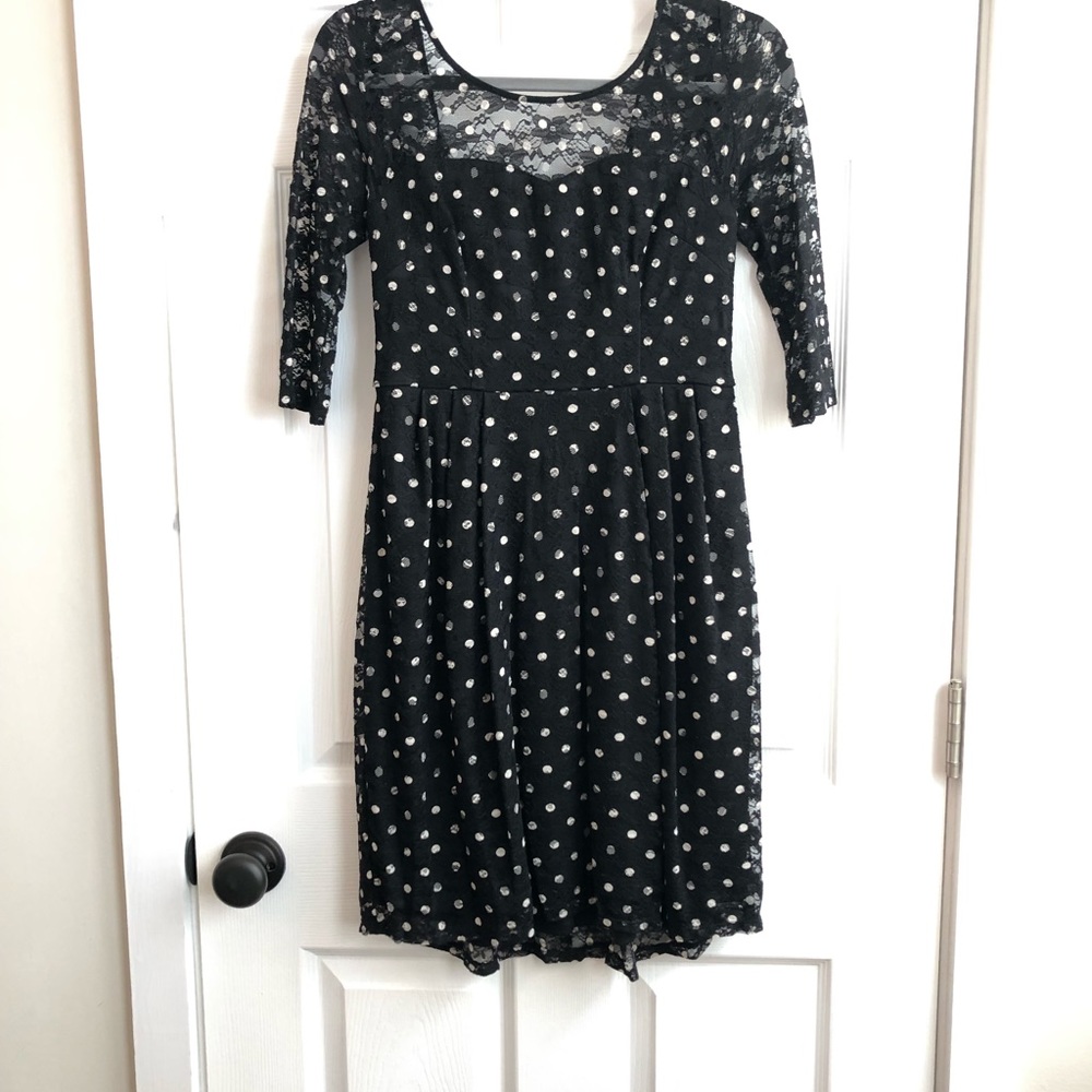 Dress - Picture 4 of 4